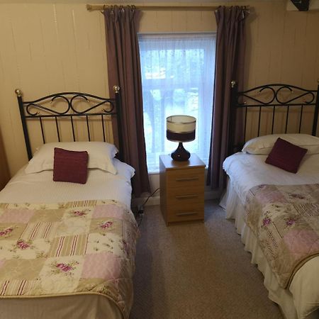 East Mount House Hotell Barrow-in-Furness Exteriör bild