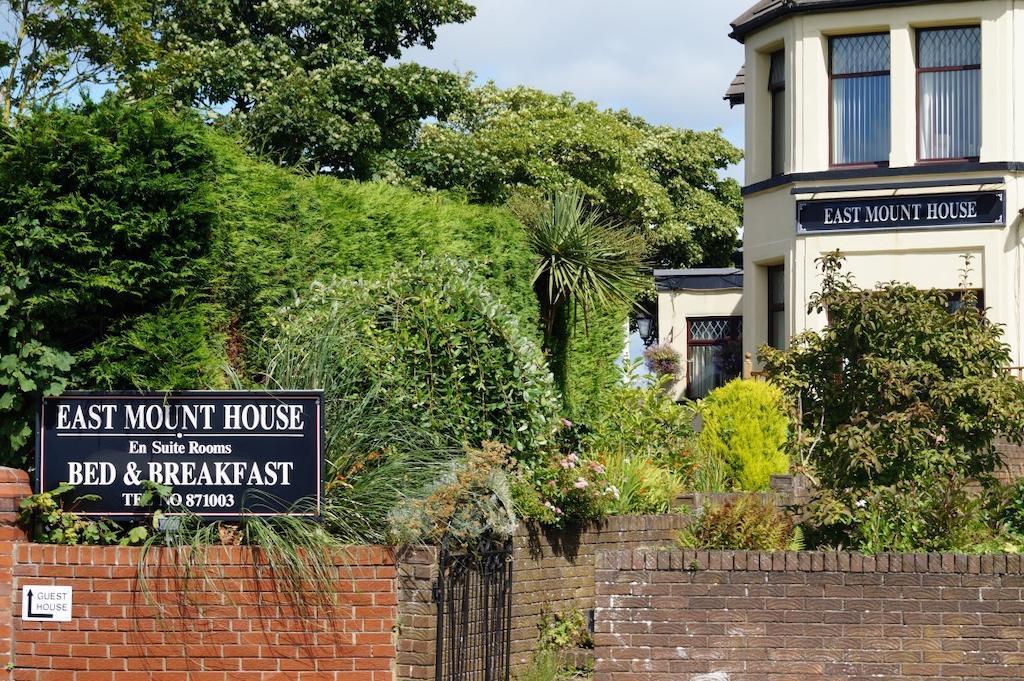 East Mount House Hotell Barrow-in-Furness Exteriör bild